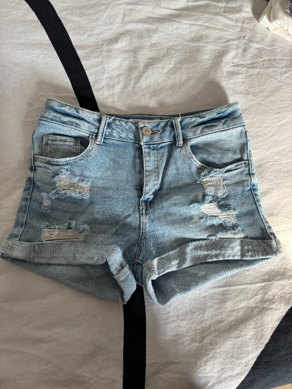 EUC Wax Jean Distressed Light Wash Denim Shorts Cuffed Hem Sz M